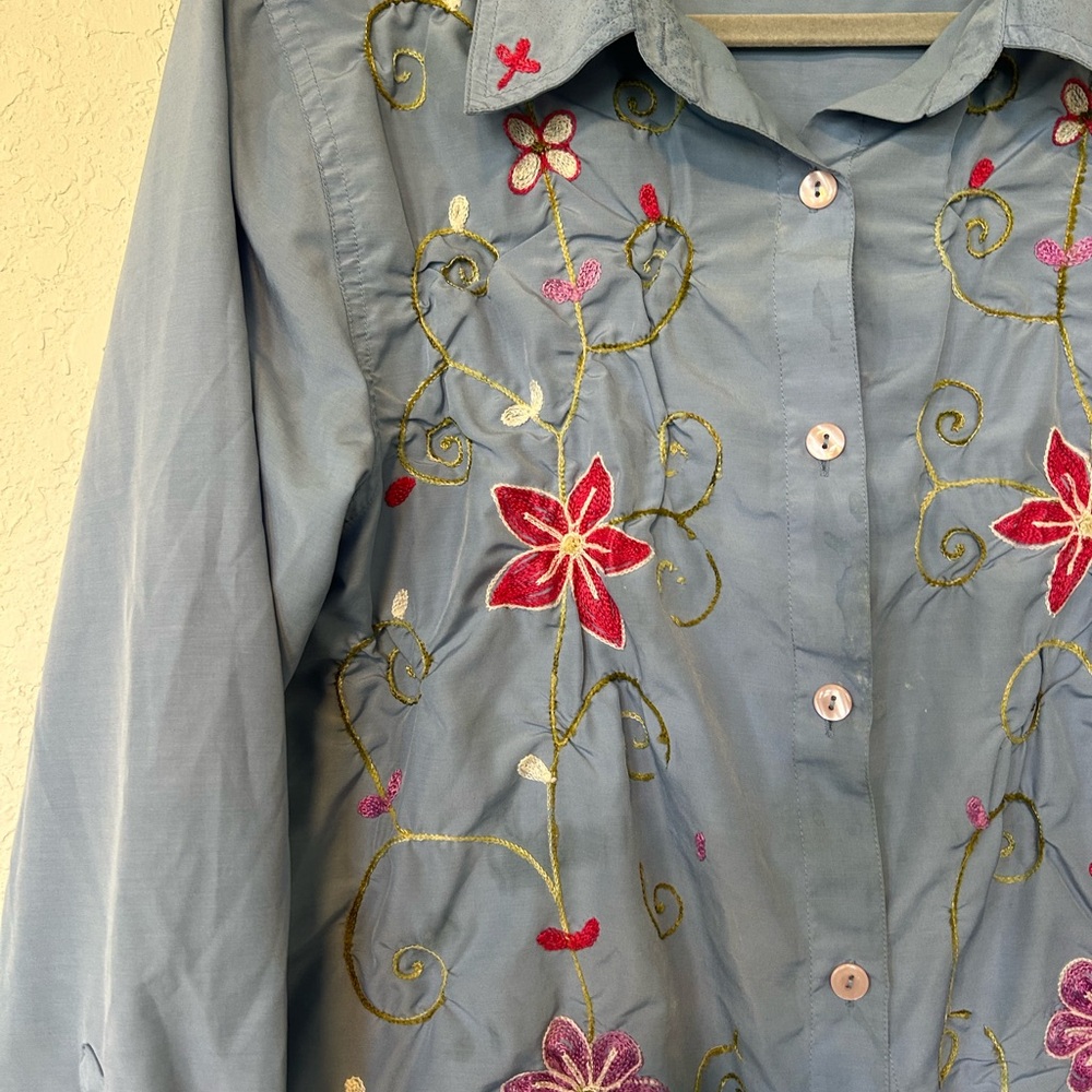 Vintage Long Sleeve Light Blue Embroidered Button-Up Shirt , Southwestern Retro - Picture 2 of 6